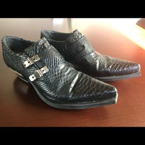 Newrock Mens Black Python Leather Steel Heel Boots